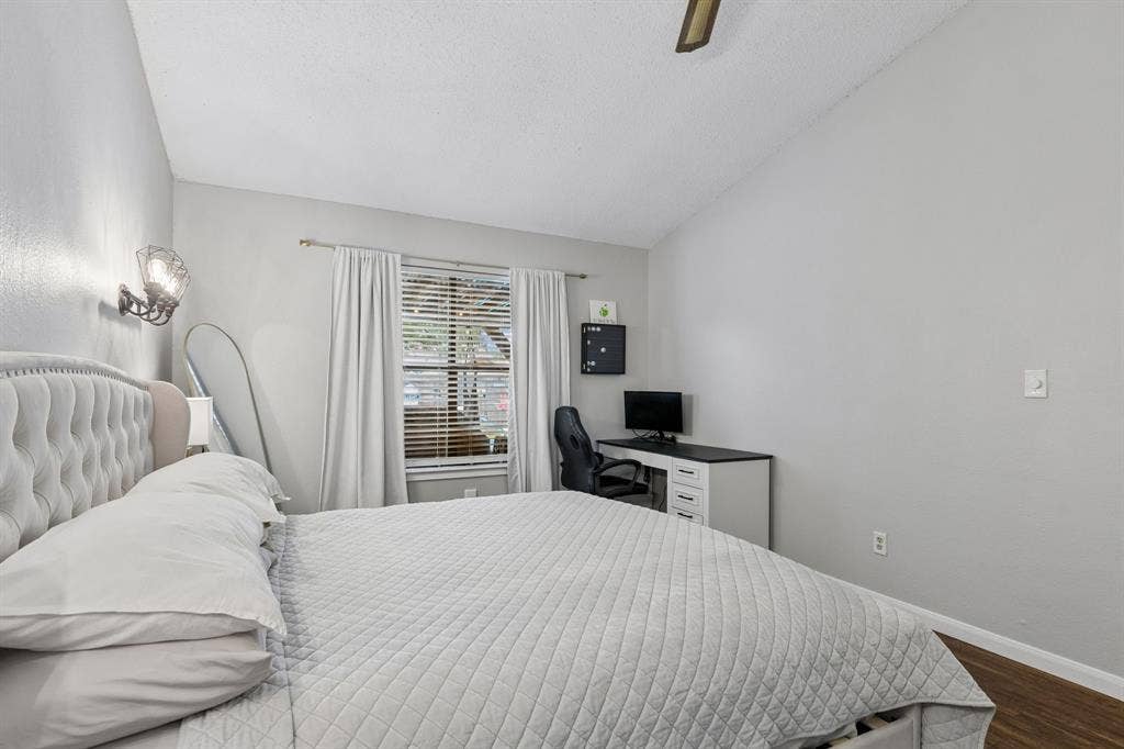 6512 Highview Terrace, Watauga, TX 76148 Primary suite with view of back patio and pool