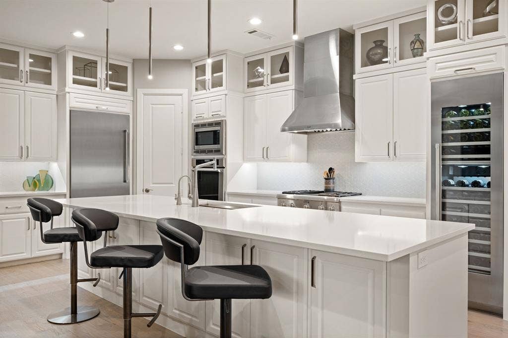 6811 Del Norte Lane, Dallas, TX 75225 6811 Del Norte Lane, Dallas, TX 75225