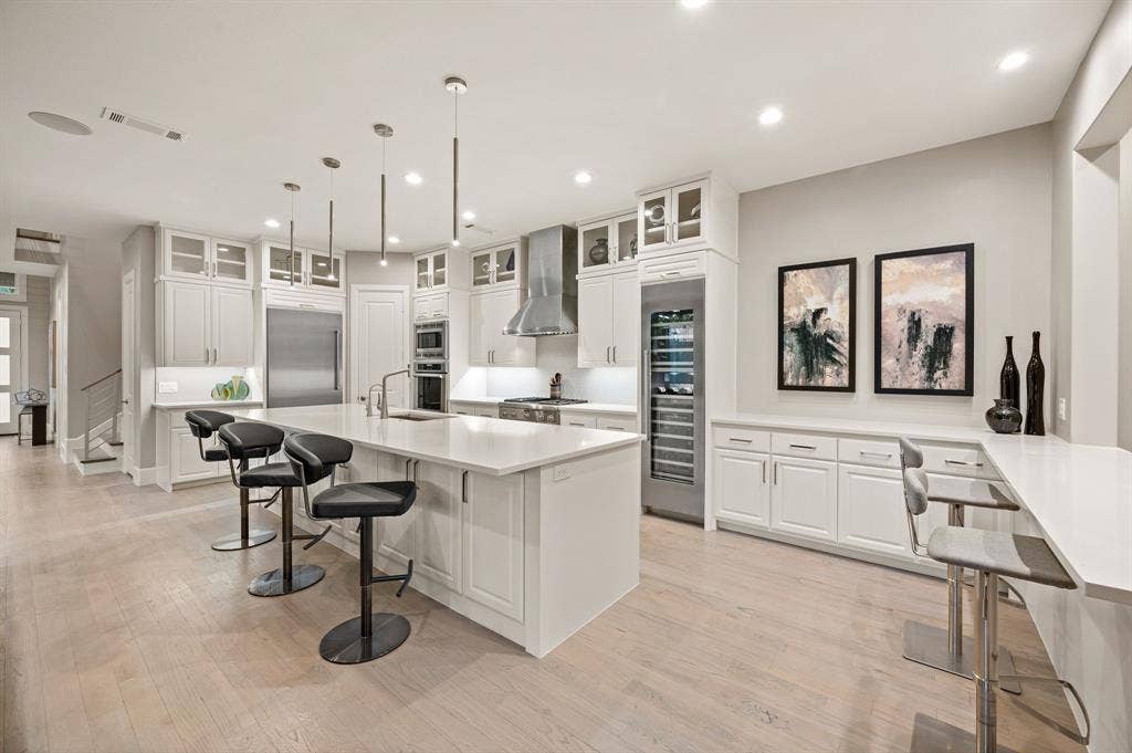 6811 Del Norte Lane, Dallas, TX 75225 6811 Del Norte Lane, Dallas, TX 75225