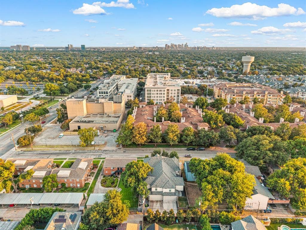 6811 Del Norte Lane, Dallas, TX 75225 6811 Del Norte Lane, Dallas, TX 75225