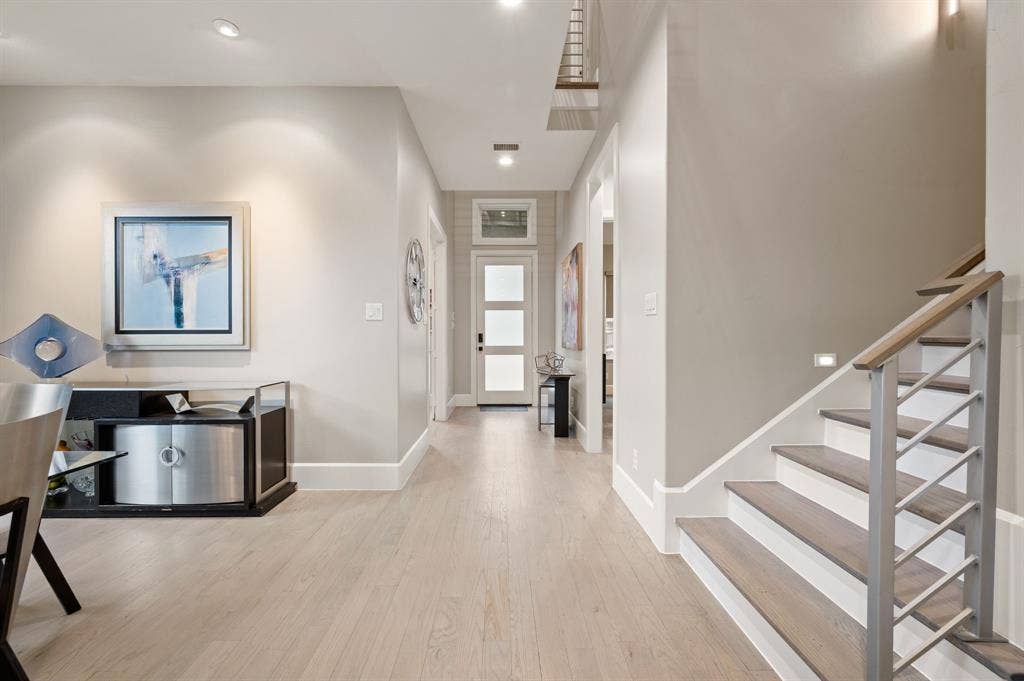 6811 Del Norte Lane, Dallas, TX 75225 6811 Del Norte Lane, Dallas, TX 75225
