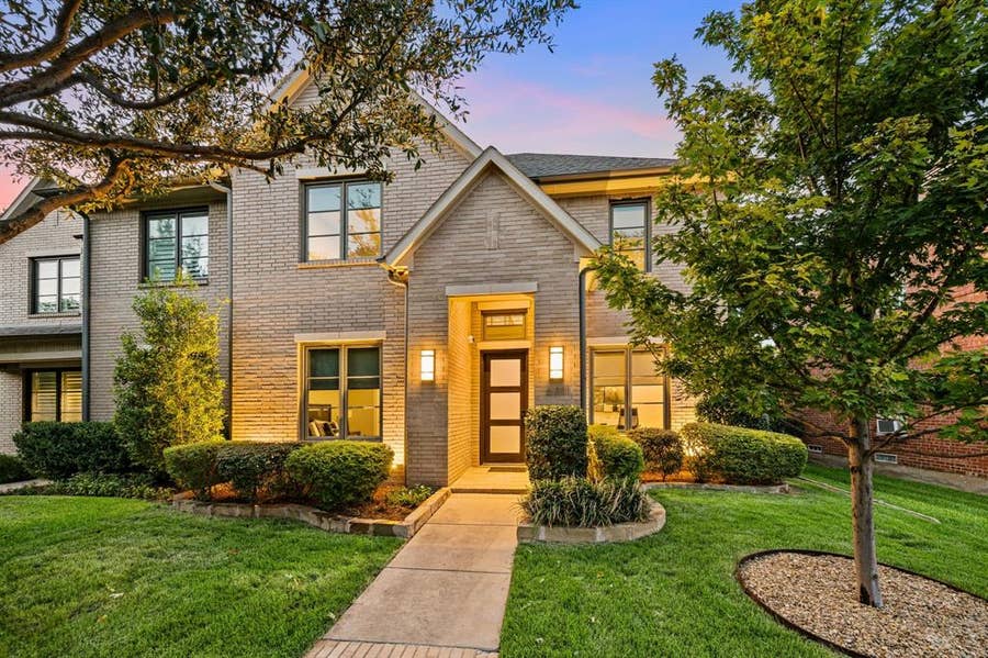 Property photo for 6811 Del Norte Lane, Dallas, TX