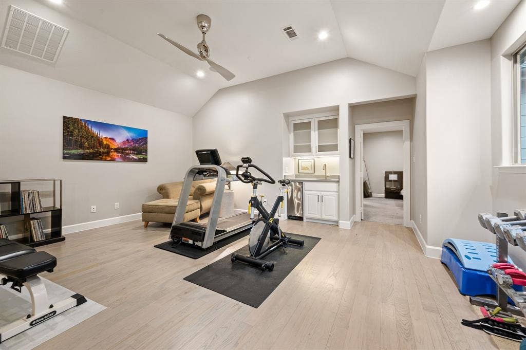 6811 Del Norte Lane, Dallas, TX 75225 6811 Del Norte Lane, Dallas, TX 75225