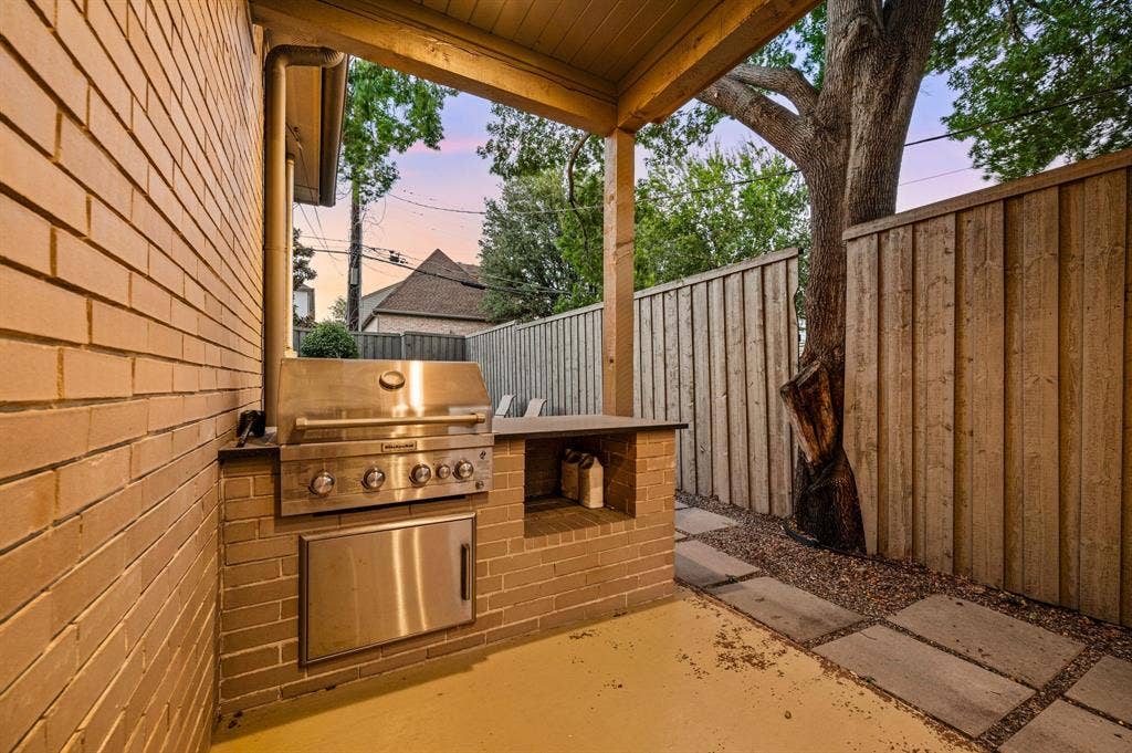 6811 Del Norte Lane, Dallas, TX 75225 6811 Del Norte Lane, Dallas, TX 75225