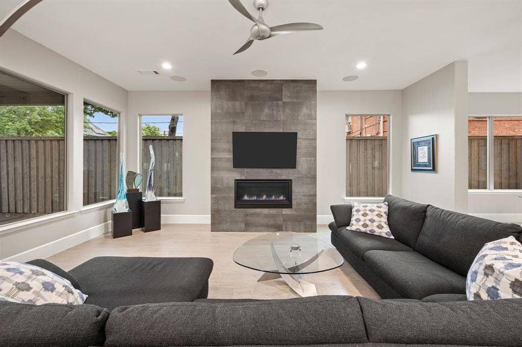 6811 Del Norte Lane, Dallas, TX 75225 6811 Del Norte Lane, Dallas, TX 75225