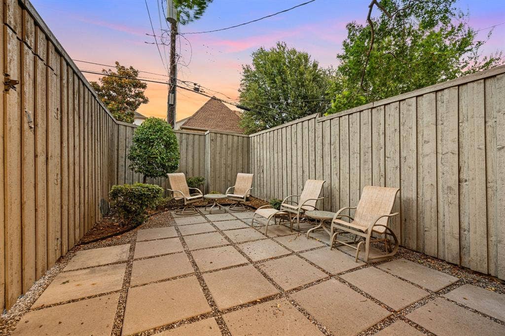 6811 Del Norte Lane, Dallas, TX 75225 6811 Del Norte Lane, Dallas, TX 75225