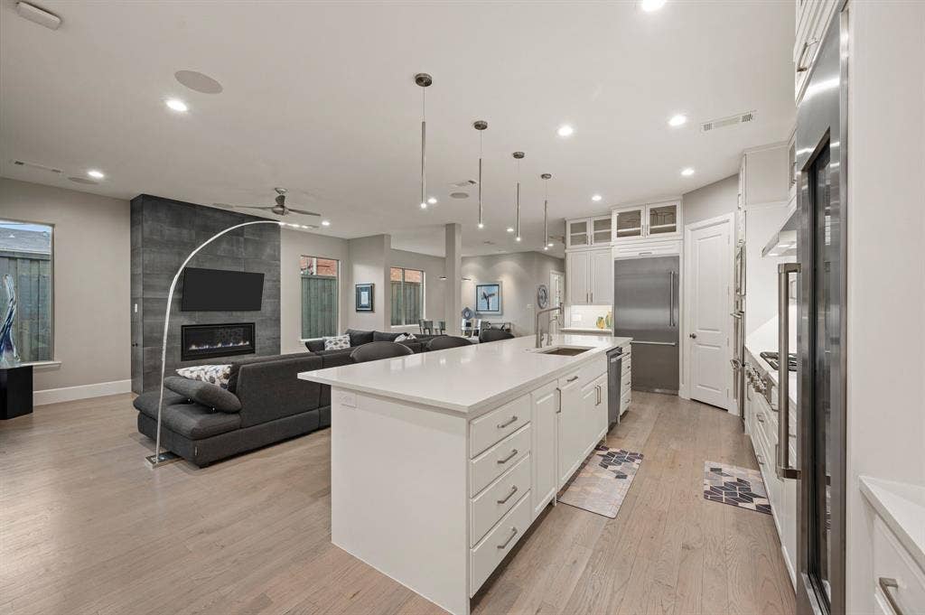 6811 Del Norte Lane, Dallas, TX 75225 6811 Del Norte Lane, Dallas, TX 75225
