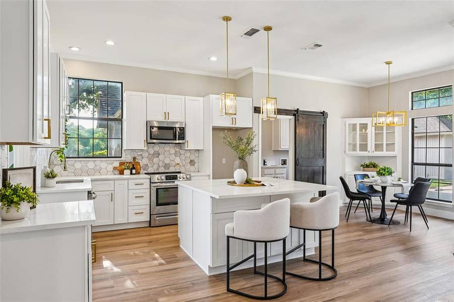 Property photo for 6006 Millwood Drive, Arlington, TX