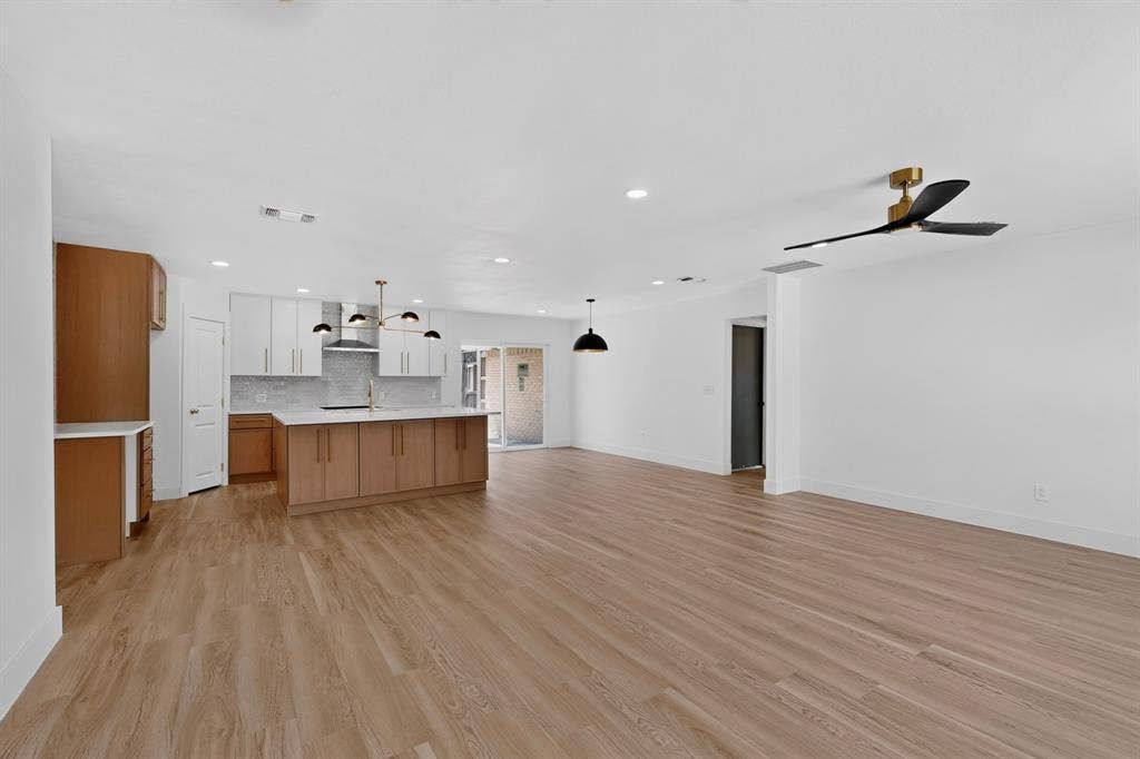 2224 Westlake Drive, Plano, TX 75075 2224 Westlake Drive, Plano, TX 75075