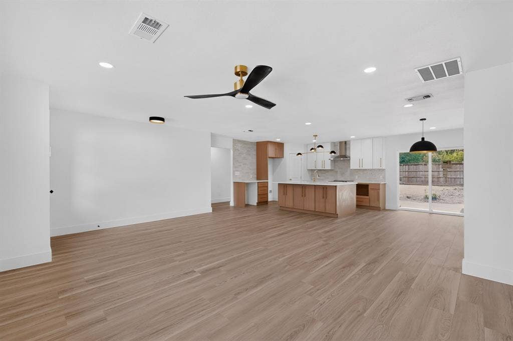 2224 Westlake Drive, Plano, TX 75075 2224 Westlake Drive, Plano, TX 75075