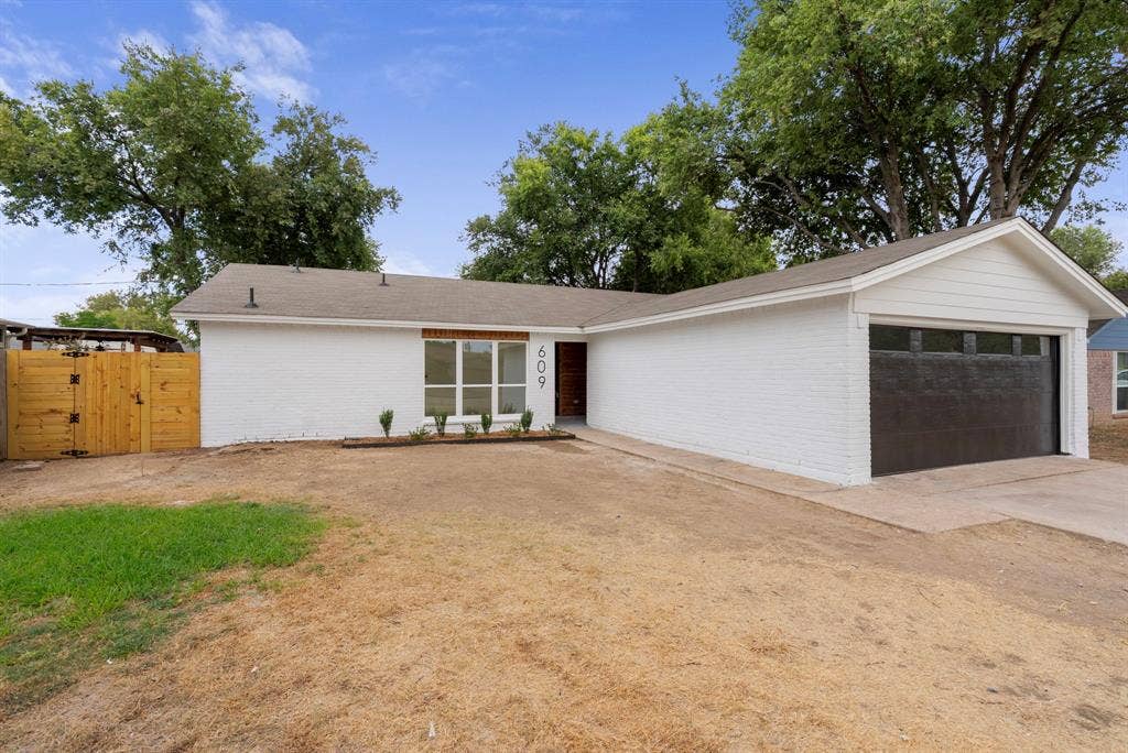609 Thornwood Trail, Grand Prairie, TX 75052 609 Thornwood Trail, Grand Prairie, TX 75052