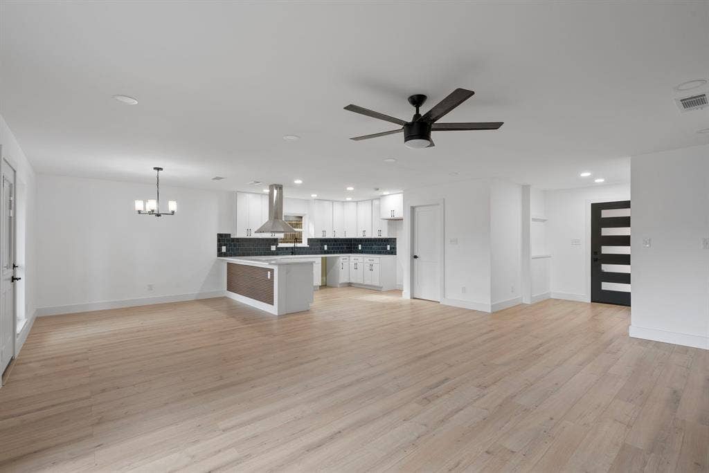 609 Thornwood Trail, Grand Prairie, TX 75052 609 Thornwood Trail, Grand Prairie, TX 75052