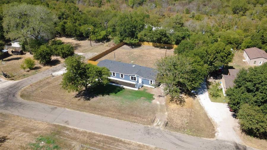 Property photo for 701 Lazy Springs Drive, Red Oak, TX