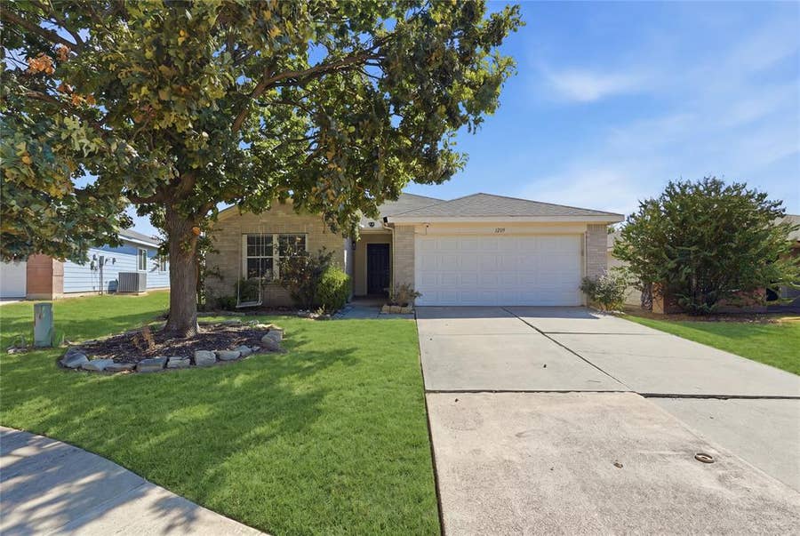 Property photo for 1209 Ash Street, Anna, TX
