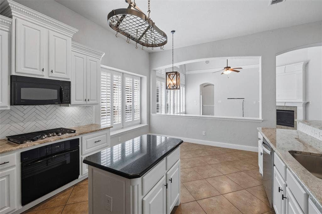 2508 Waters Edge Lane, Fort Worth, TX 76116 2508 Waters Edge Lane, Fort Worth, TX 76116