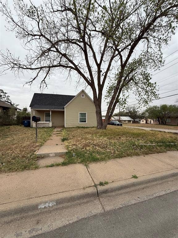 Property photo for 911 Elm Street, Sweetwater, TX