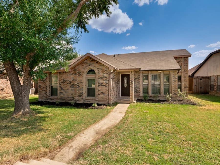 Property photo for 4505 Queen Circle, The Colony, TX