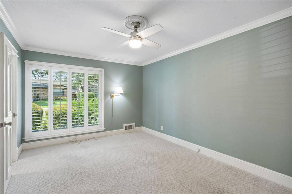 9946 Vistadale Drive, Dallas, TX 75238 9946 Vistadale Drive, Dallas, TX 75238