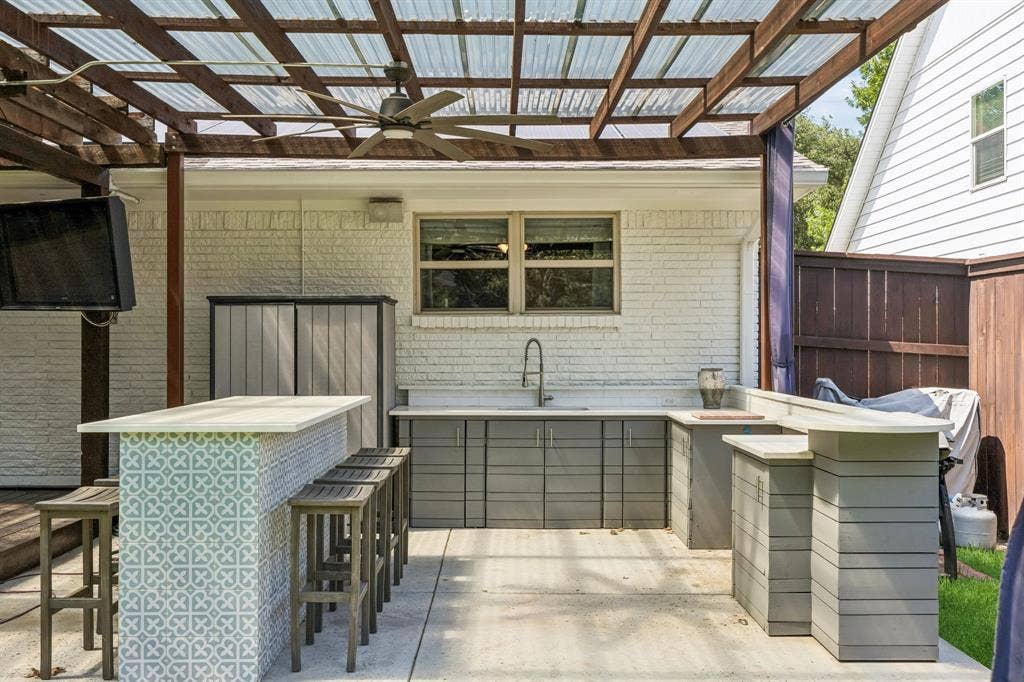 9946 Vistadale Drive, Dallas, TX 75238 9946 Vistadale Drive, Dallas, TX 75238