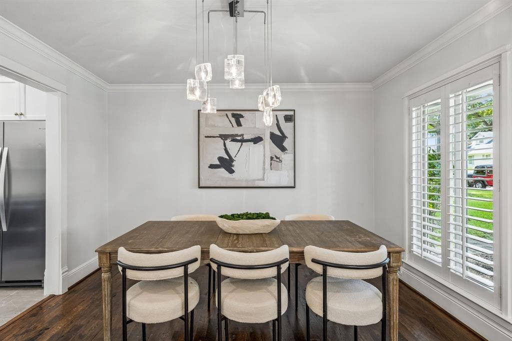 9946 Vistadale Drive, Dallas, TX 75238 9946 Vistadale Drive, Dallas, TX 75238