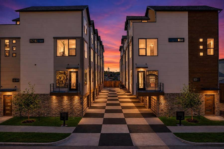 Property photo for 708 W 10th Street, #101, Dallas, TX
