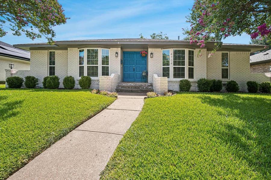 Property photo for 4704 Ashbrook Road, Dallas, TX