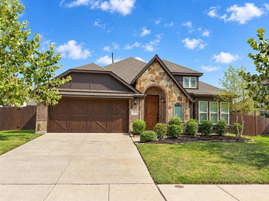 Property photo for 469 Brushwood Lane, Waxahachie, TX