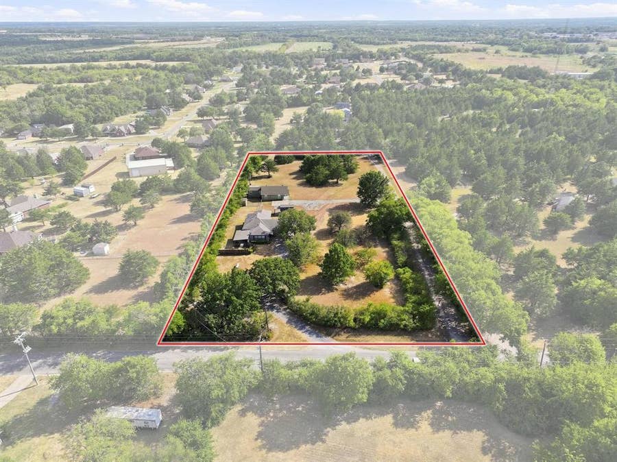 Property photo for 2626 Dripping Springs Road, Sherman, TX