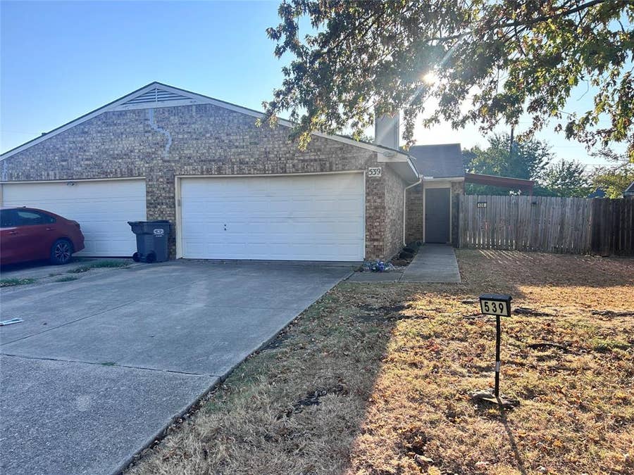 Property photo for 539 Bluebird Lane, Red Oak, TX