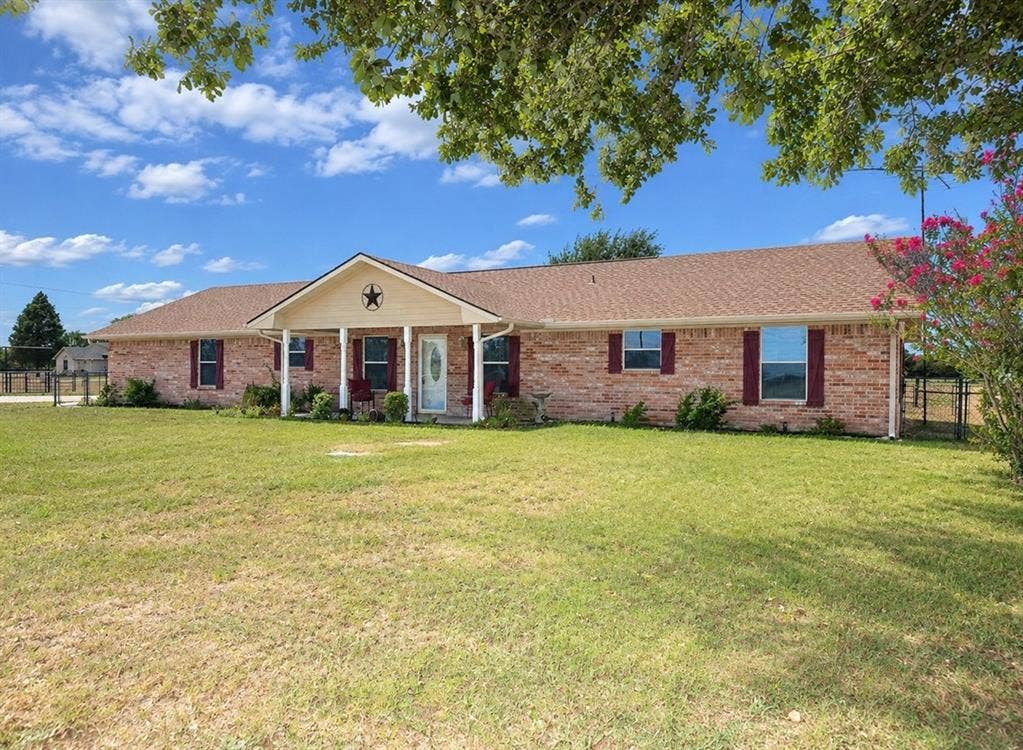 14203 County Road 2900, Eustace, TX 75124 14203 County Road 2900, Eustace, TX 75124