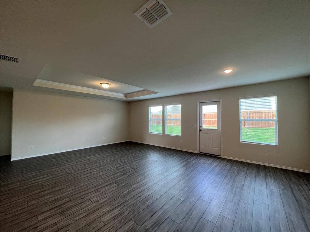 16013 Crews Avenue, Haslet, TX 76052