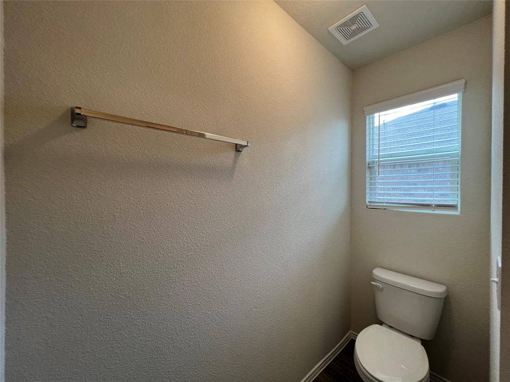 16013 Crews Avenue, Haslet, TX 76052