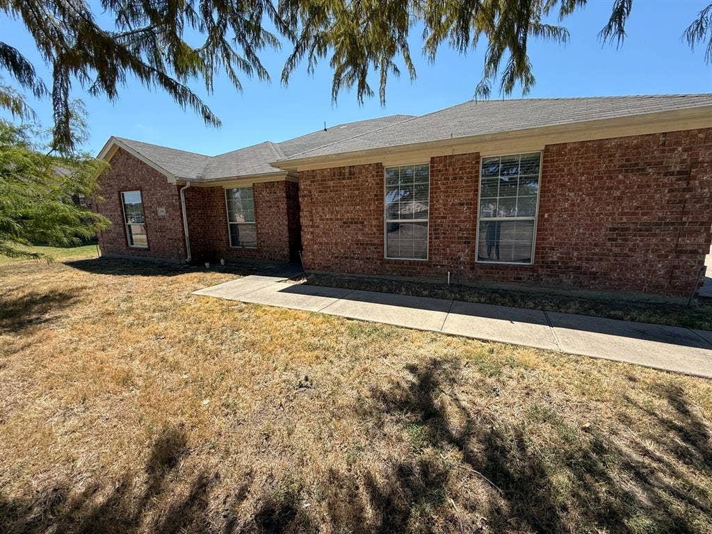 1334 Yukon Drive, Midlothian, TX 76065 1334 Yukon Drive, Midlothian, TX 76065