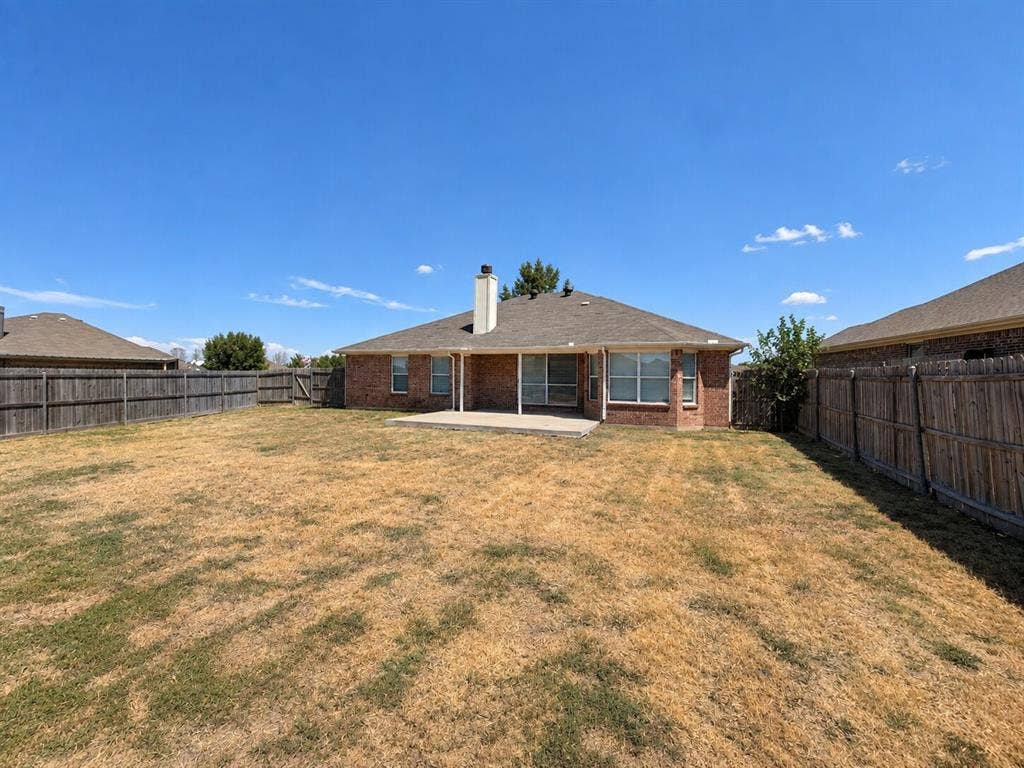 1334 Yukon Drive, Midlothian, TX 76065 1334 Yukon Drive, Midlothian, TX 76065