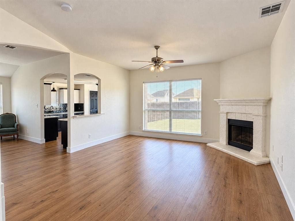 1334 Yukon Drive, Midlothian, TX 76065 1334 Yukon Drive, Midlothian, TX 76065