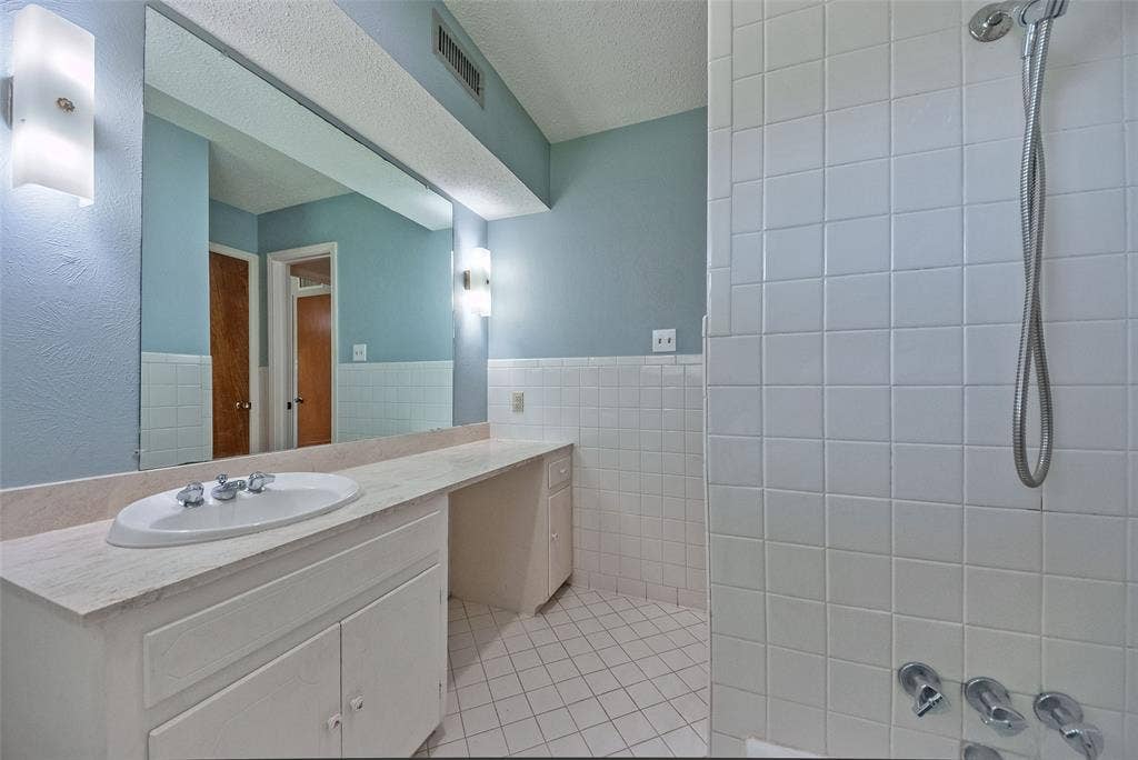 4709 Skillman Street, #B, Dallas, TX 75206 4709 Skillman Street, #B, Dallas, TX 75206