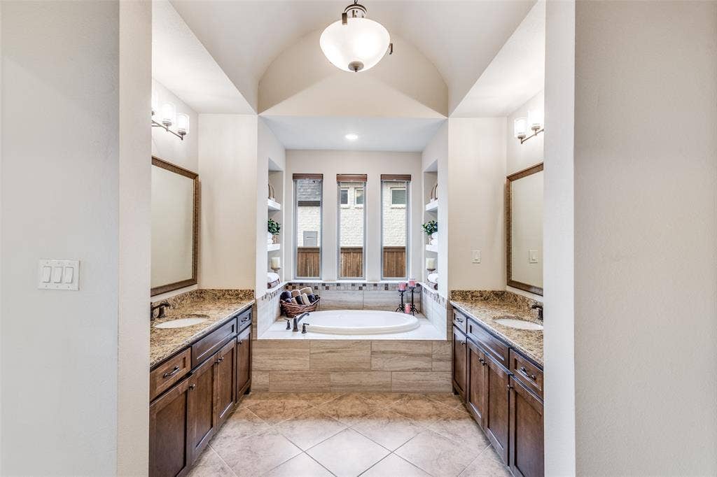 1762 Ellington Drive, Celina, TX 75009 1762 Ellington Drive, Celina, TX 75009