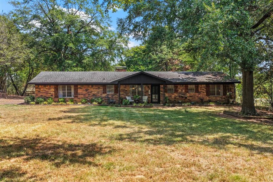 Property photo for 1134 County Road 3350, Cookville, TX