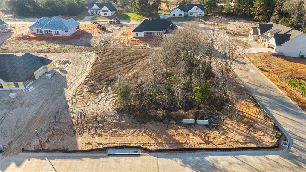 17154 Woodcrest Circle, Lindale, TX 75771 Corner lot with established street frontage and mature trees