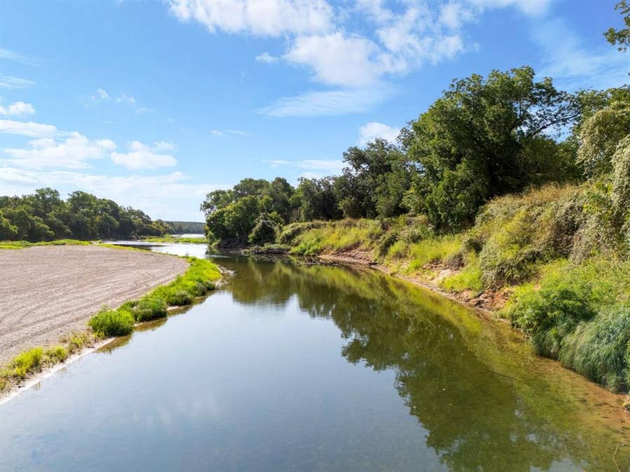 Property photo for 131 Private Road 3662, China Spring, TX