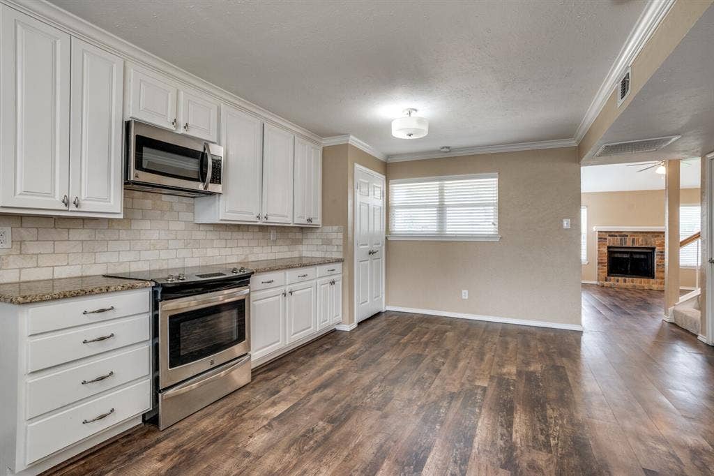 1410 Thackery Drive, Arlington, TX 76018 1410 Thackery Drive, Arlington, TX 76018