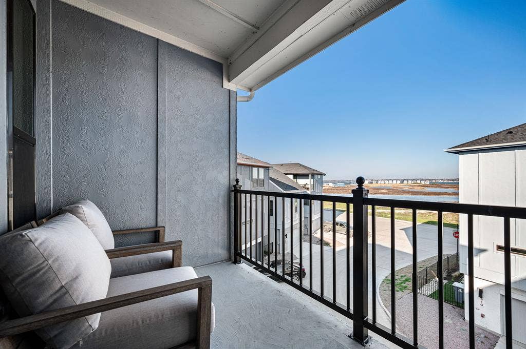 808 War Admiral Drive, Rowlett, TX 75088 808 War Admiral Drive, Rowlett, TX 75088