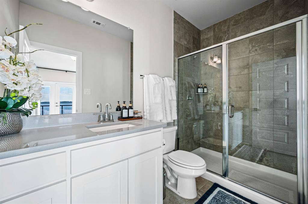 808 War Admiral Drive, Rowlett, TX 75088 808 War Admiral Drive, Rowlett, TX 75088