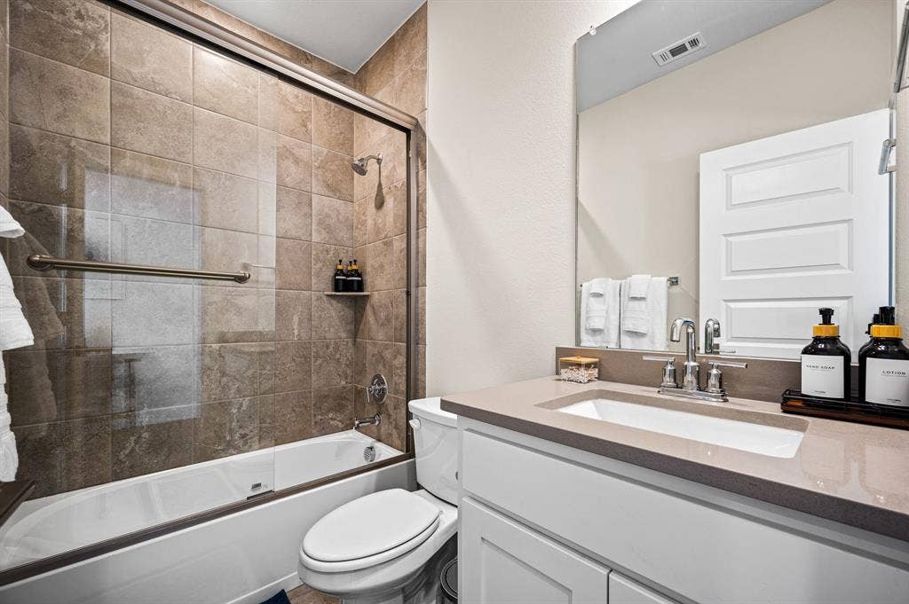 808 War Admiral Drive, Rowlett, TX 75088 808 War Admiral Drive, Rowlett, TX 75088