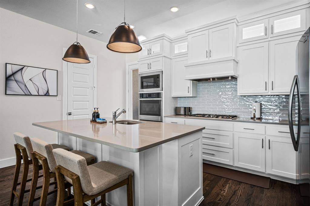 808 War Admiral Drive, Rowlett, TX 75088 808 War Admiral Drive, Rowlett, TX 75088