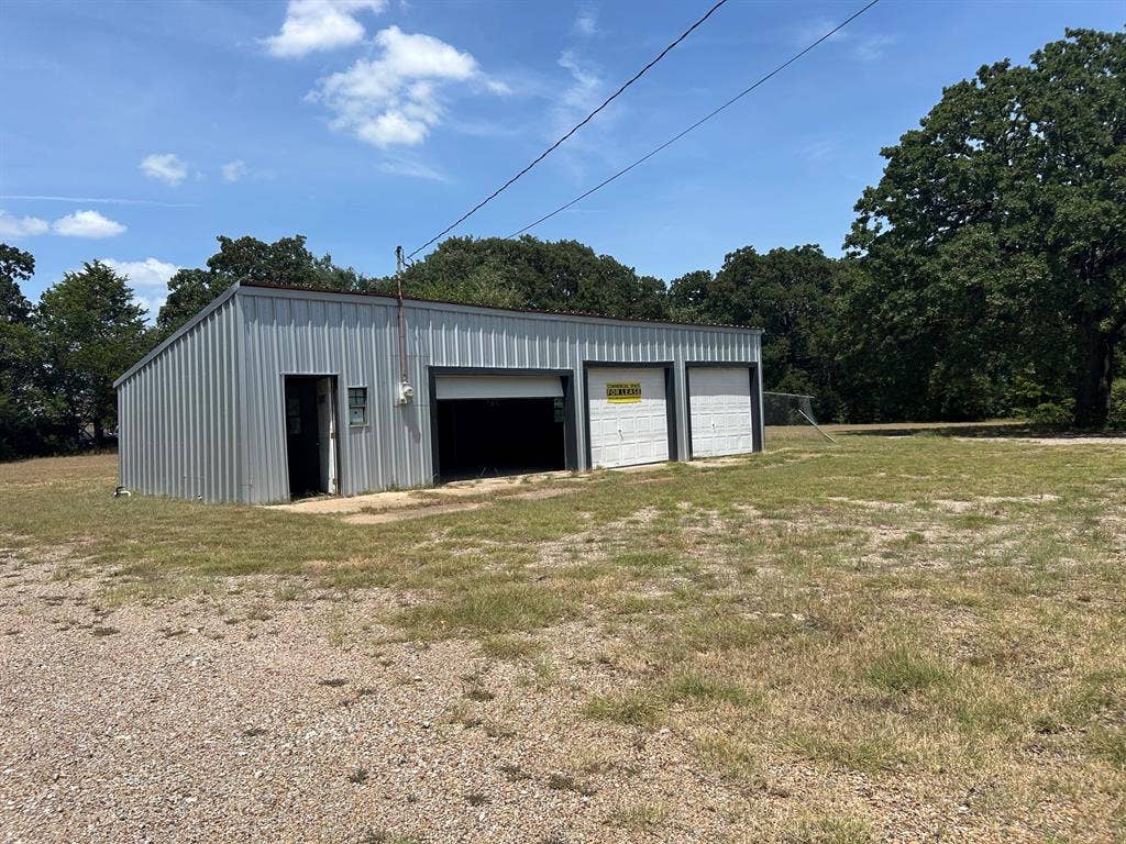 11417 MOLLY MAC Lane, Balch Springs, TX 75180 11417 MOLLY MAC Lane, Balch Springs, TX 75180