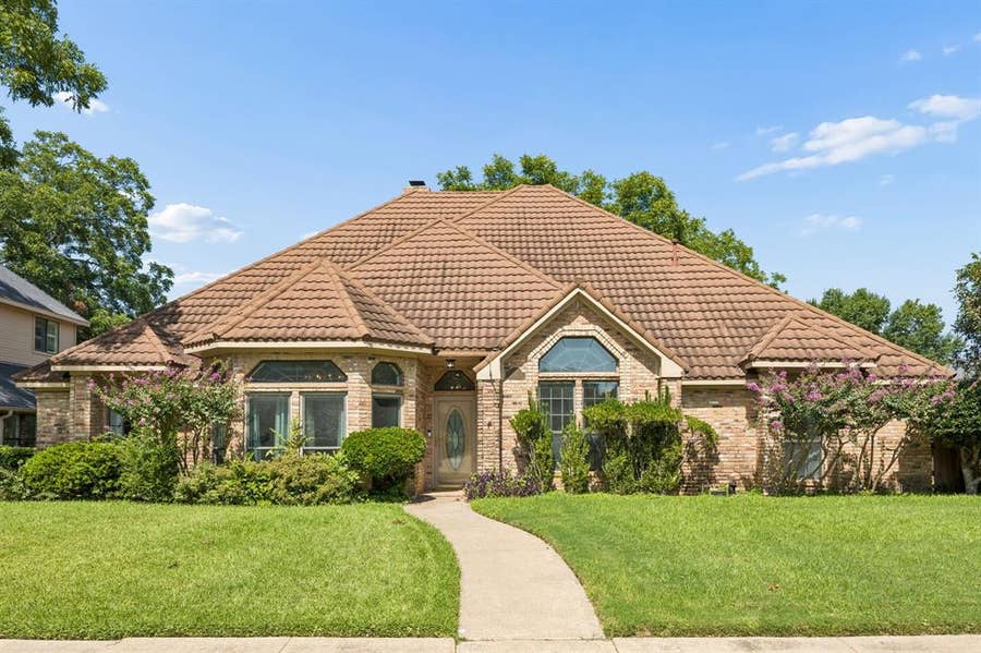Property photo for 1913 Pecan Ridge Drive, Rowlett, TX