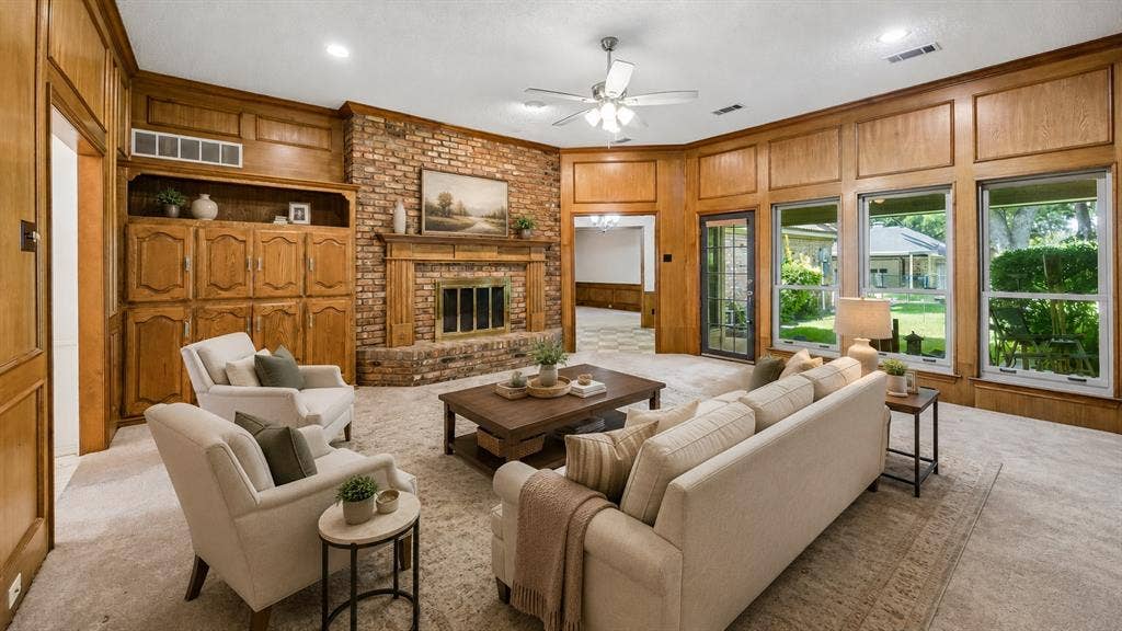 1913 Pecan Ridge Drive, Rowlett, TX 75088 Living - virtually staged