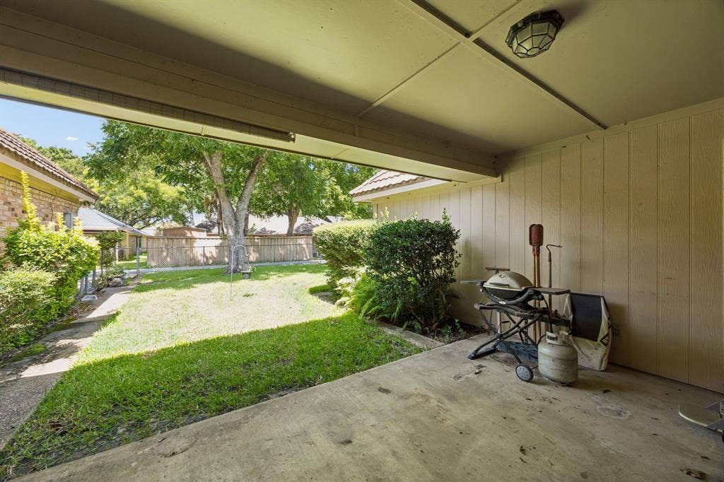 1913 Pecan Ridge Drive, Rowlett, TX 75088 Covered Patio