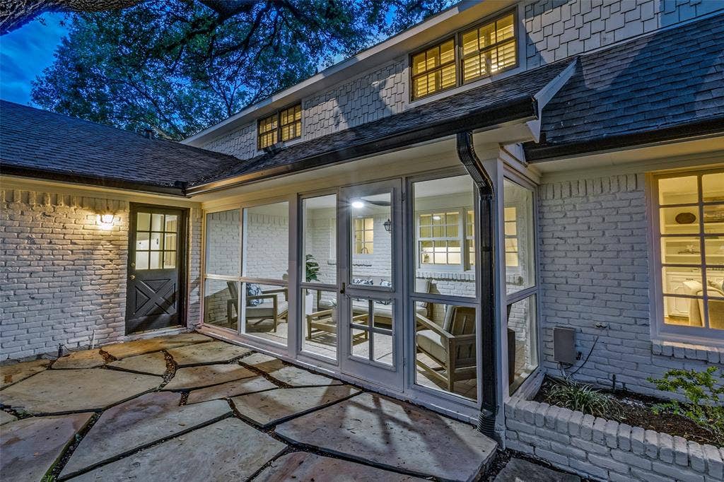 7142 Lakehurst Avenue, Dallas, TX 75230 7142 Lakehurst Avenue, Dallas, TX 75230